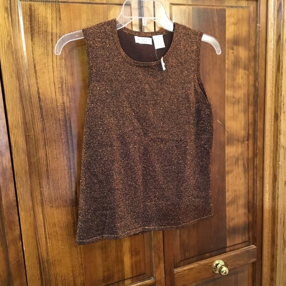 Woman’s sleeveless blouse, size SP, NWT - Picture 1 of 3